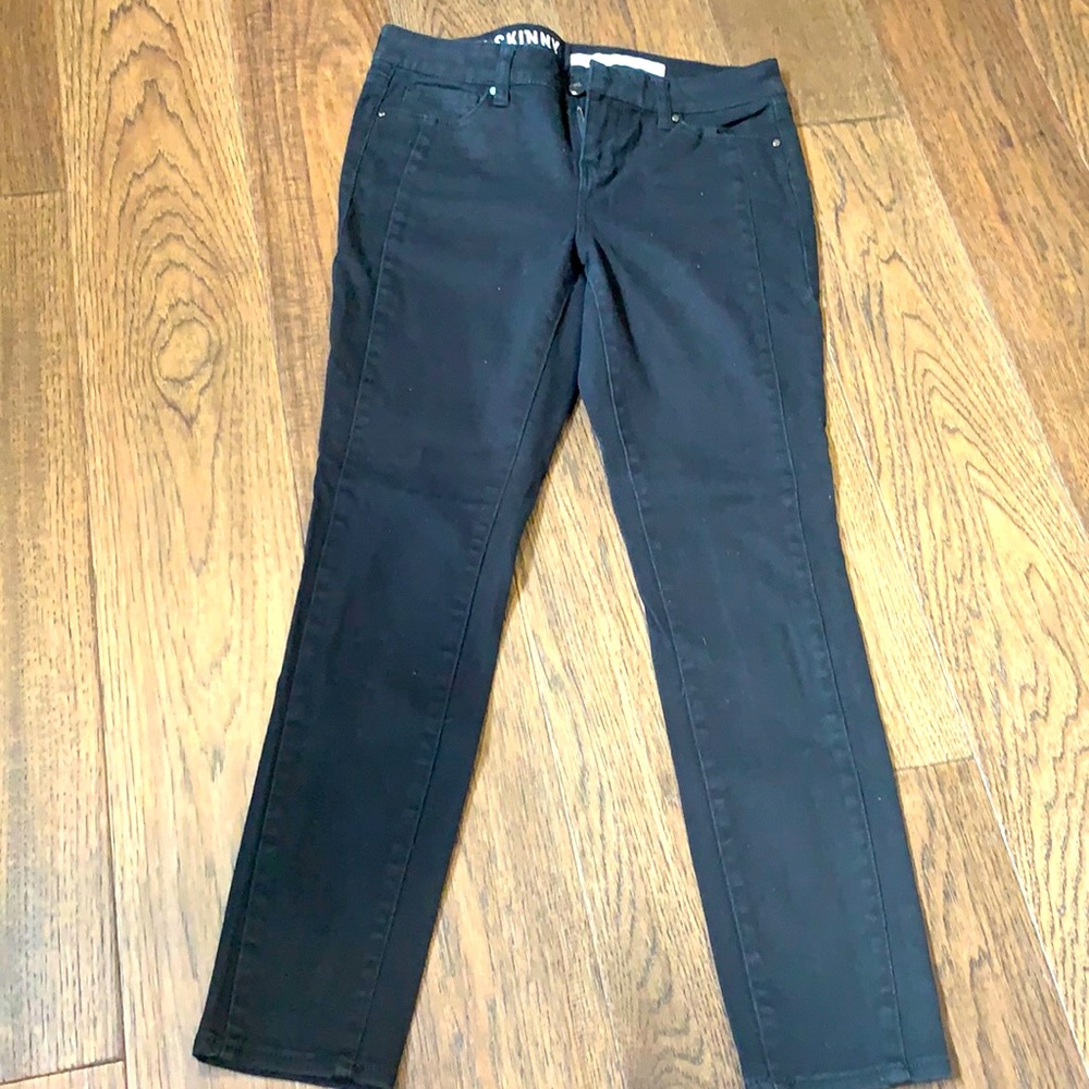 DKNY JEANS
